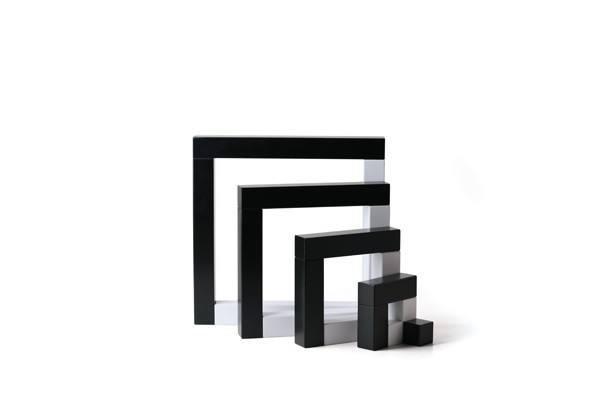 Naef Angular, schwarz/weiß Ansicht 2 Naef Angular, schwarz/weiß Ansicht 2