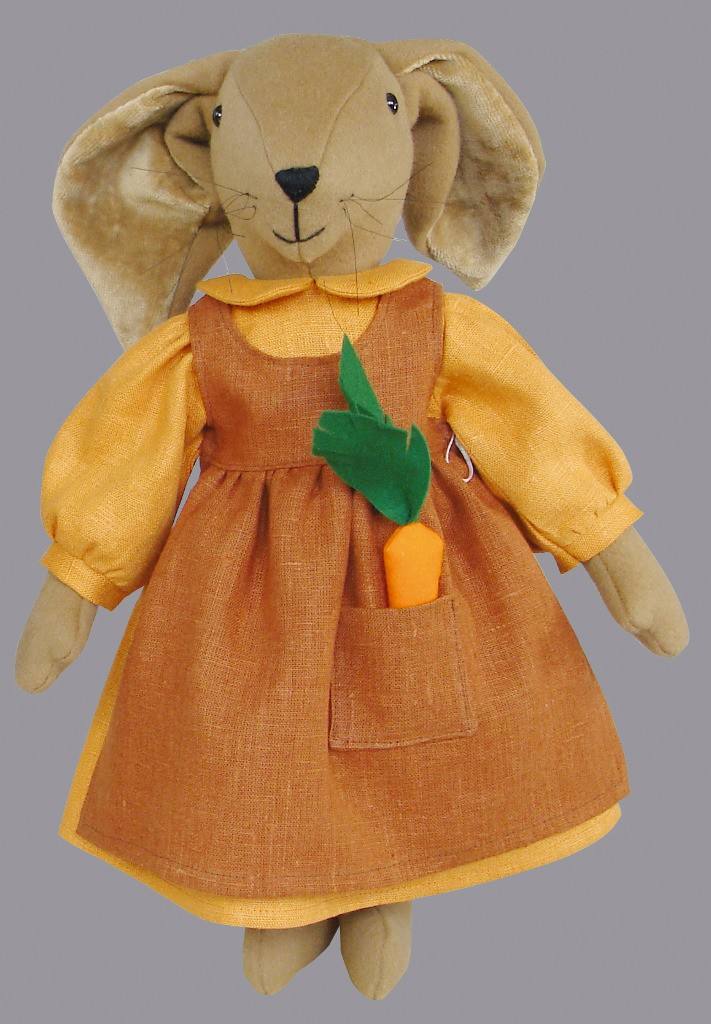 SENGER Tierpuppen Hasenmutter, mit Bekleidung