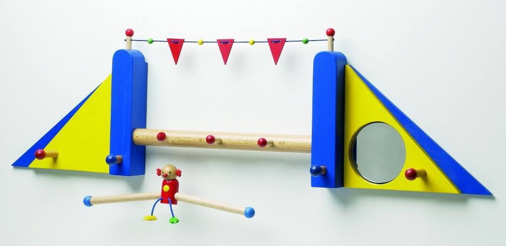 ahrens Garderobe Zirkuszelt